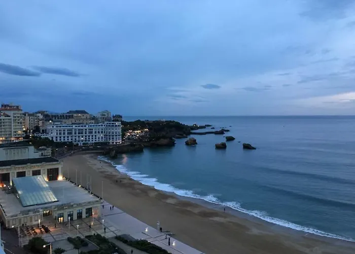 Victoria Surf 比亚里茨